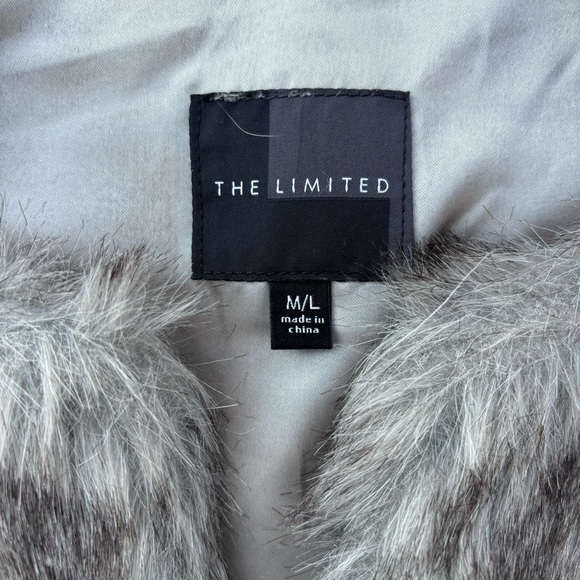 The Limited Faux Fur Vest - Picture 2 of 4